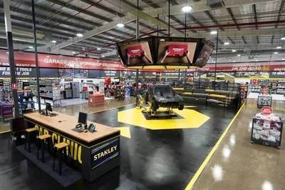 澳大利亞Supercheap Auto汽車配件公司旗艦店設計